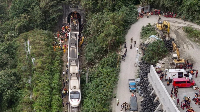 Accidente de tren deja 48 muertos y 66 de heridos en Taiwán